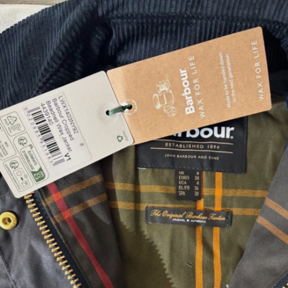 NAVY ~ Barbour Cropped Beadnell Ladies Wax Jacket MSRP$488 British Elegance - Picture 8 of 13